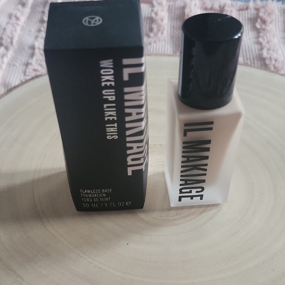 IL MAKIAGE  Foundation Makeup - Picture 8 of 9